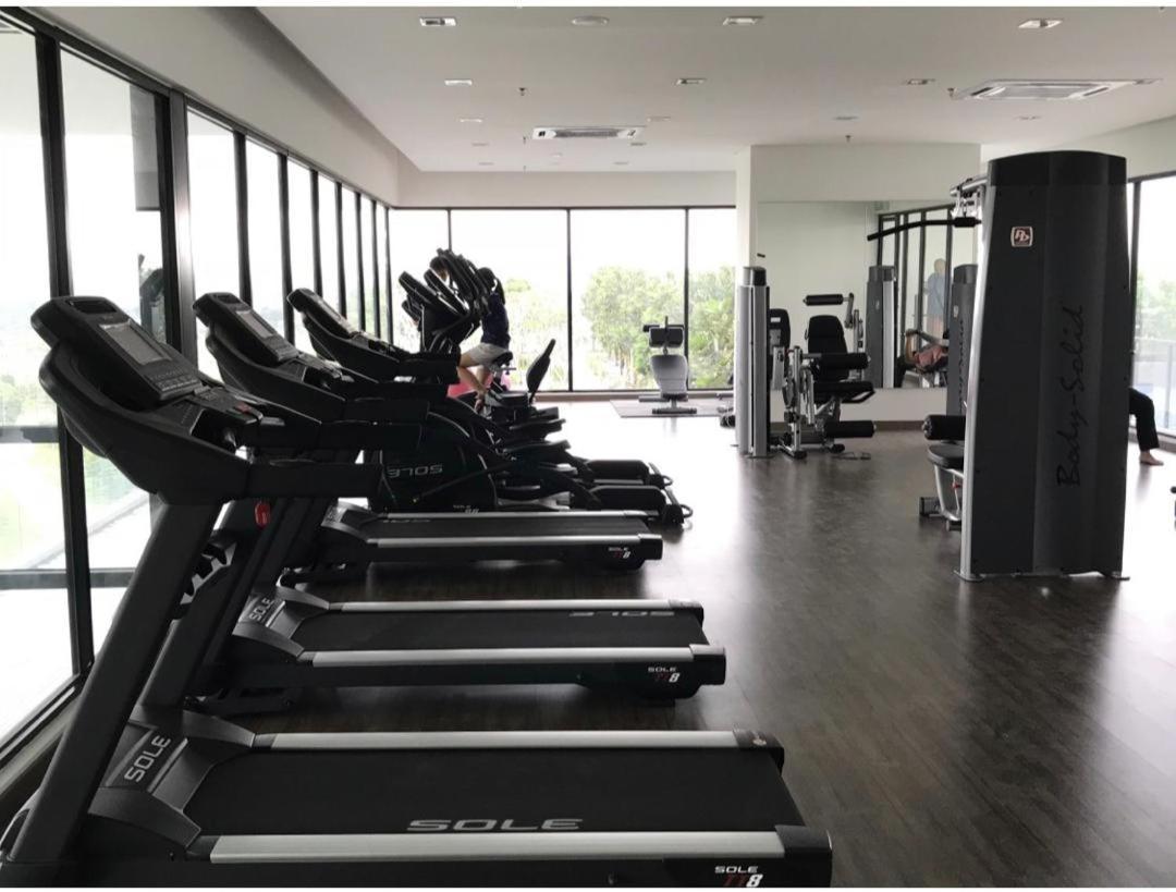 Kyra Homestay Centrus Soho Cyberjaya *Wifi And Pool* Екстериор снимка